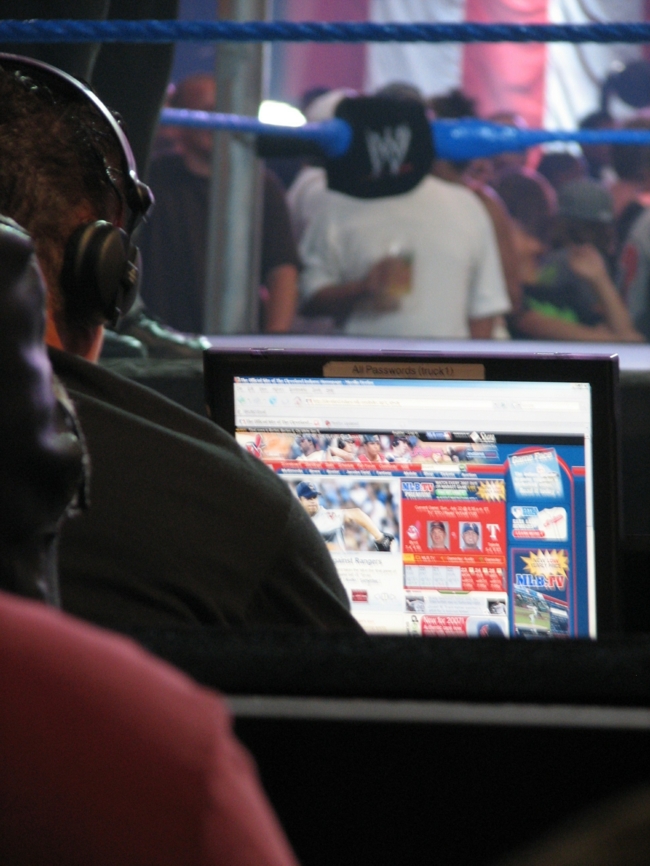 Jerry Lawler Online During A WWE Pay-Per-View