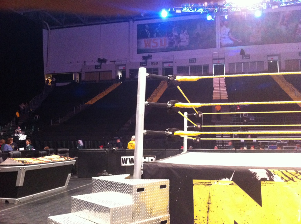 WWE Empty Arena