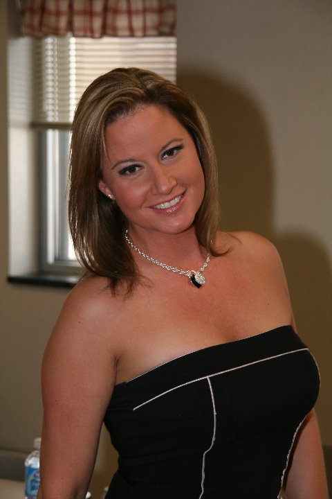 HOTTEST DIVAS: Tammy Lynn Sytch