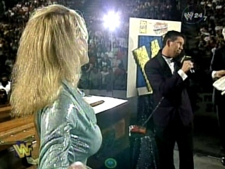 Sunny-Wrestling