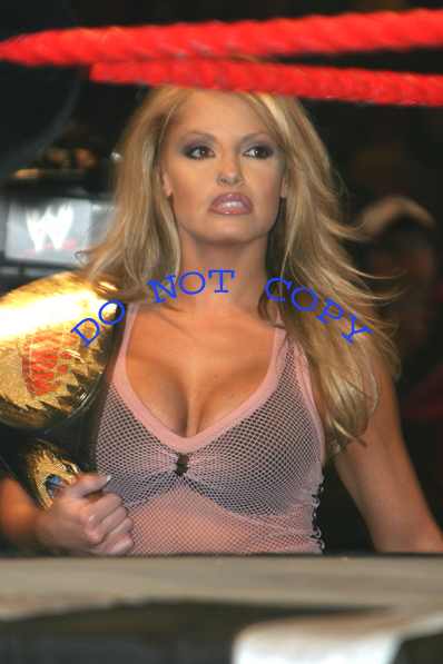 Trish-Stratus-WWE