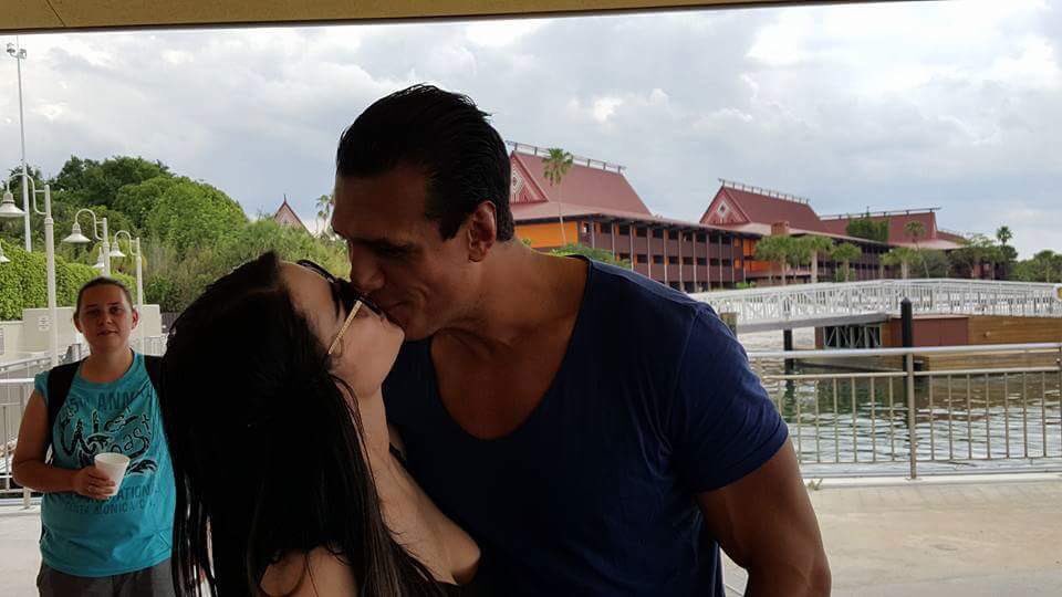 Alberto Del Rio and Paige kissing