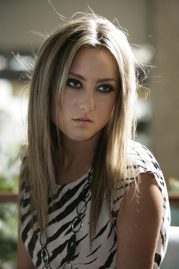 LAUREN MAYHEW IS A WWE DIVA
