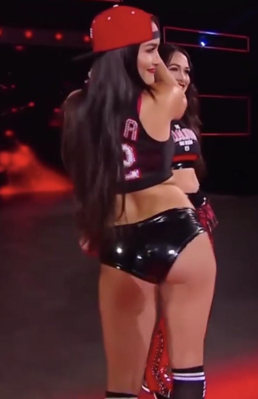 Nikki Bella