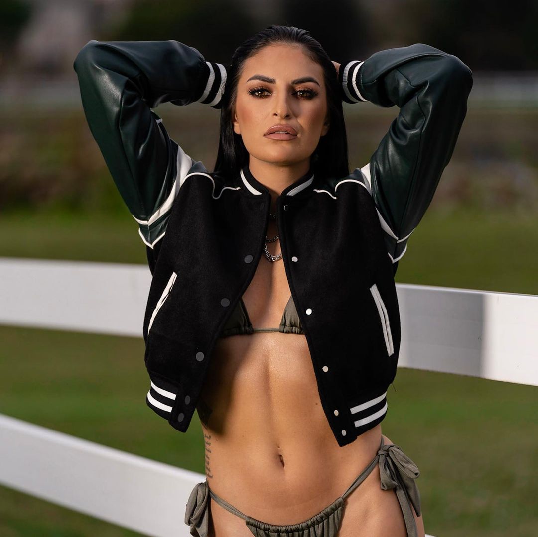 Sonya Deville