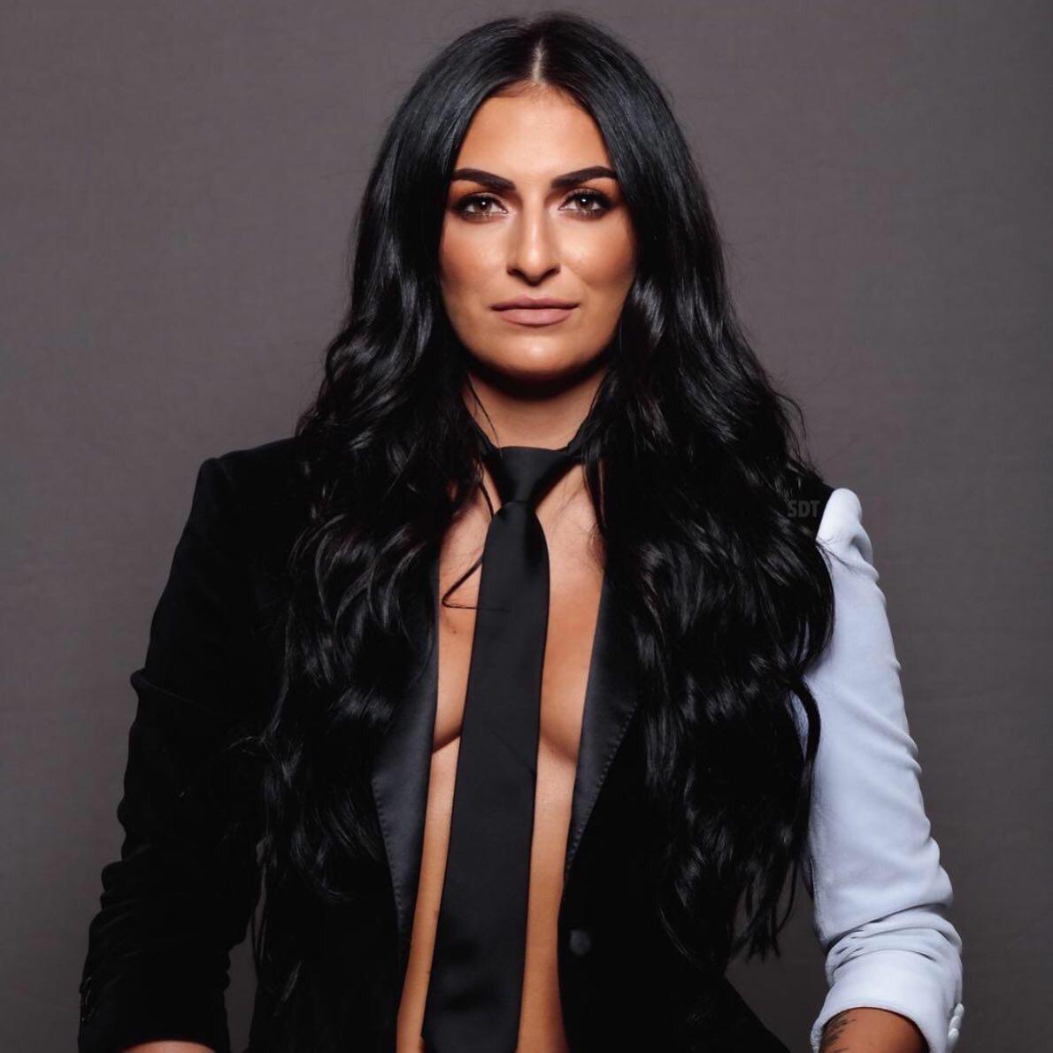 Sonya Deville