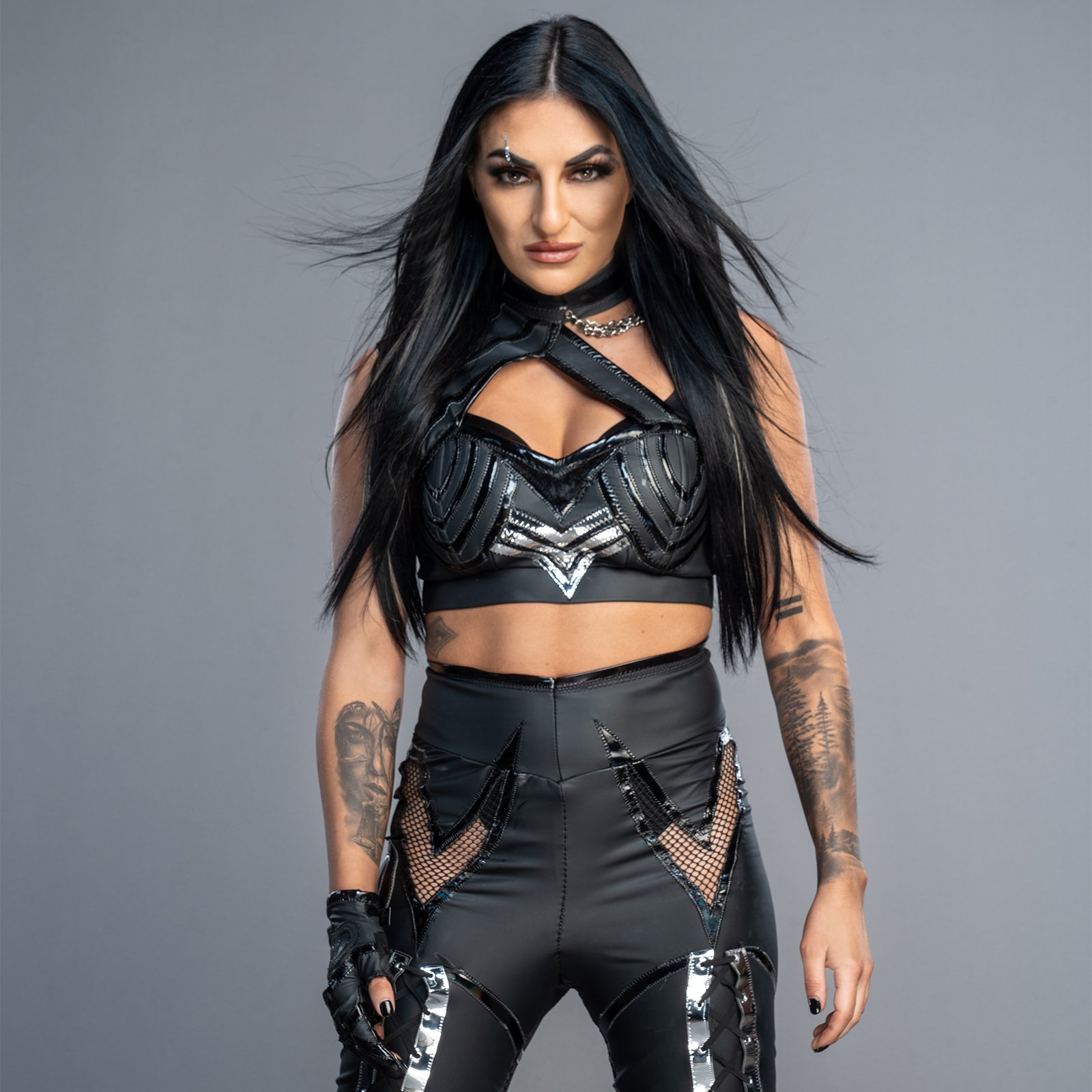 Sonya Deville