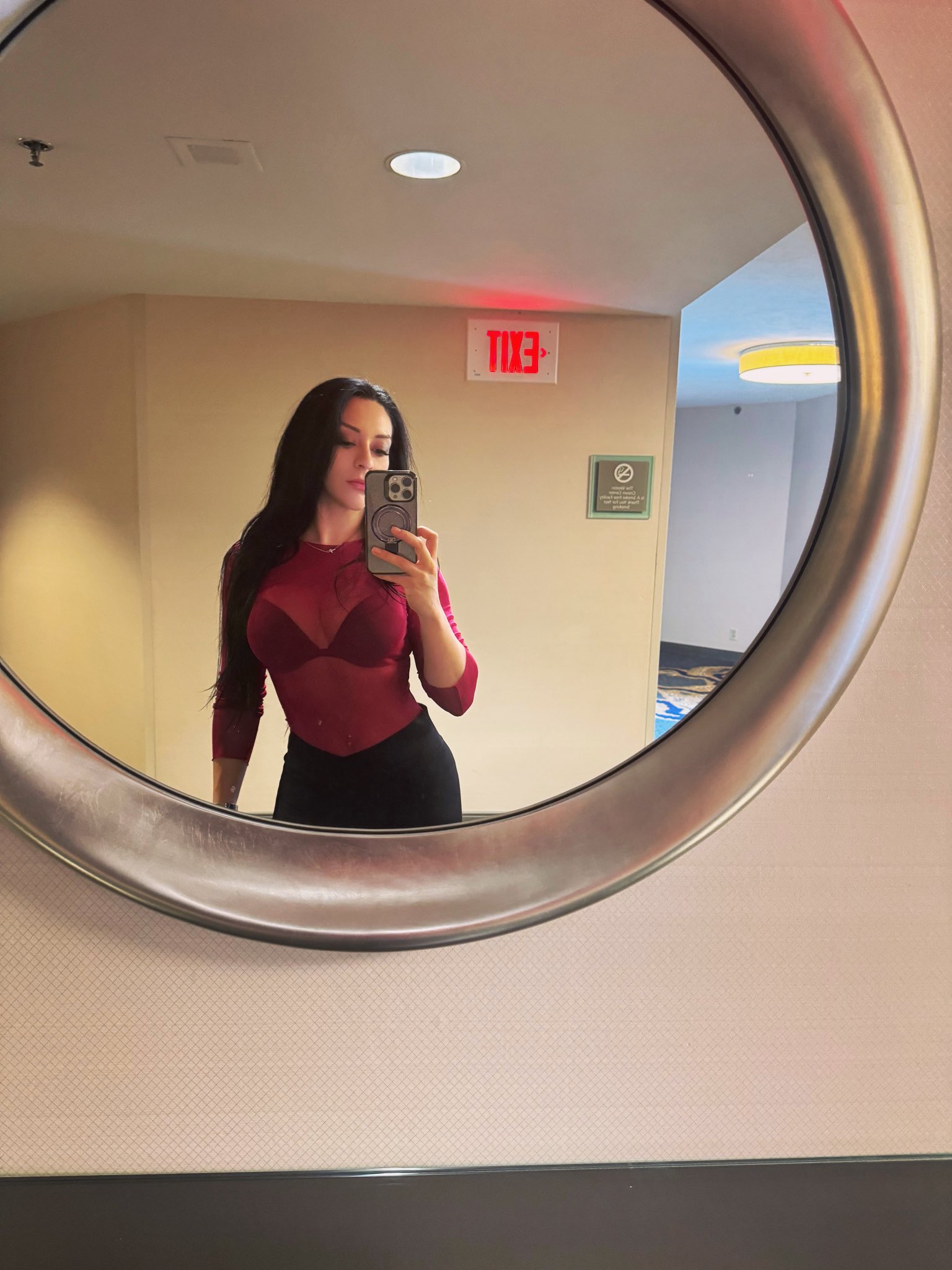 Stephanie Vaquer