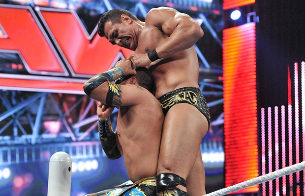 Kalisto vs. Alberto Del Rio