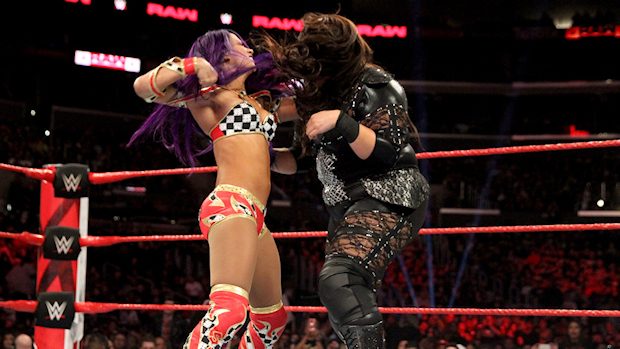 Sasha Banks vs. Nia Jax