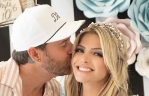 Ryan Cabrera kisses Alexa Bliss
